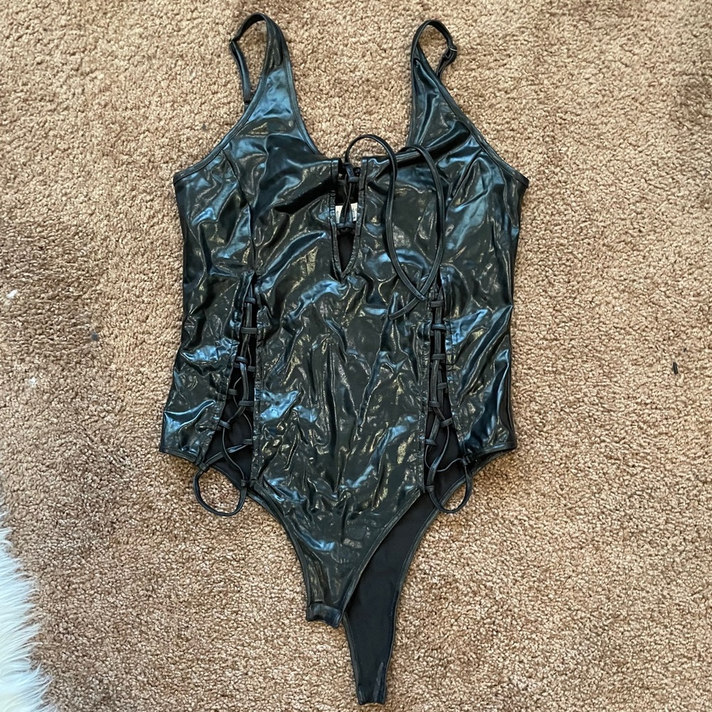 Bodysuit - Picture 2 of 4